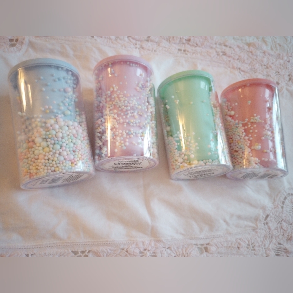 🪞🧴4 Pencil Holders Set